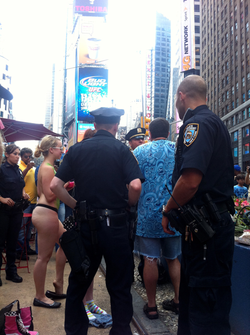 Borbay Photos in Times Square Borbay Photos in Times Square