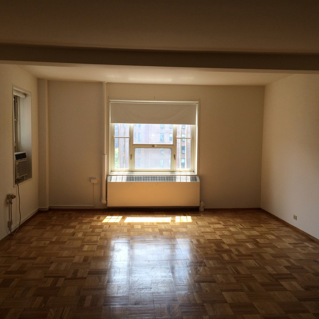 Living Room 601 E - BORBAY Living Room 601 E