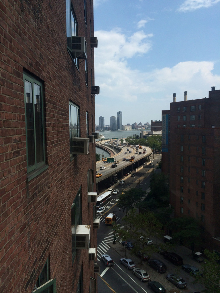 Looking To Brooklyn - BORBAY Looking To Brooklyn