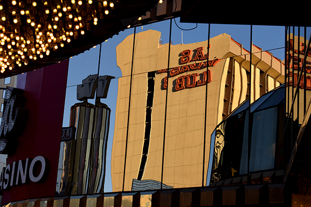 Las Vegas Club by Borbay