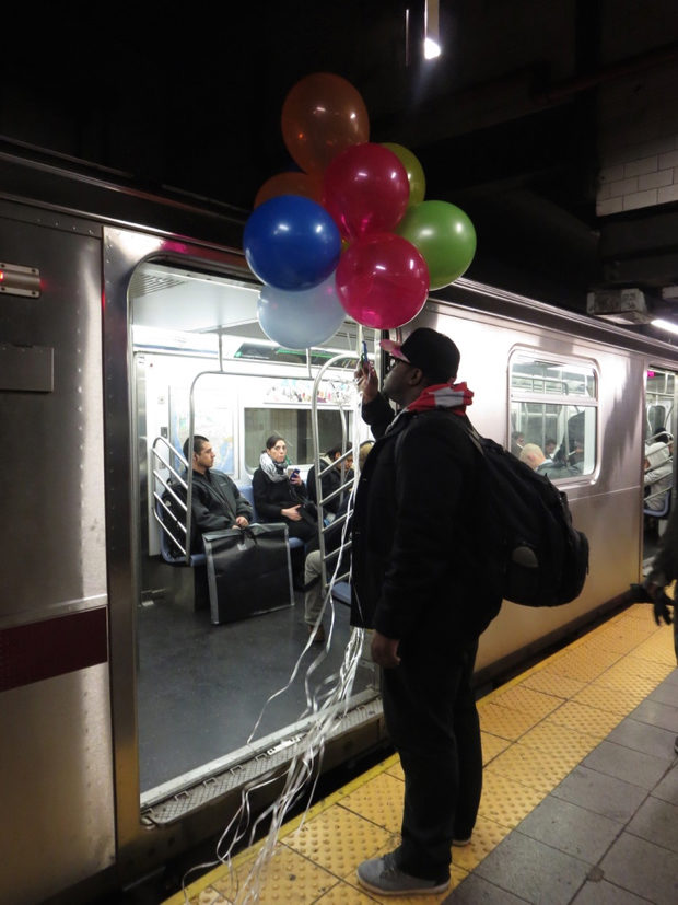MH Balloons Subway Photo by Borbay