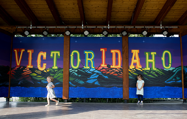 Victor Idaho Mural painting process by Borbay